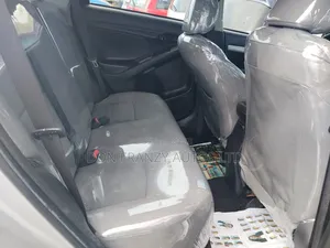 Toyota Matrix Hatchback FWD (1.8L 4cyl 5M) 2009 Silver