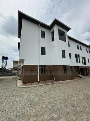3bdrm Block of Flats in Guzape District for rent