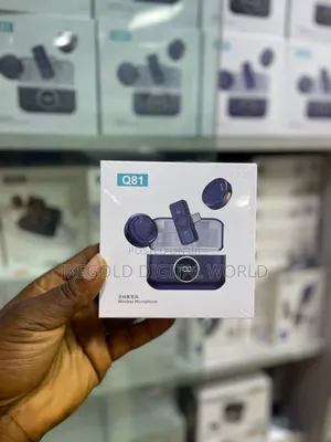  Q81 Wireless Microphone
