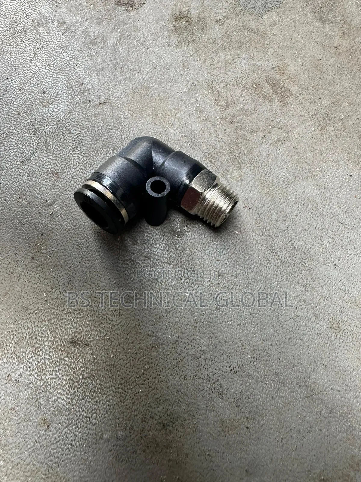 Pneumatic Elbow Fitting
