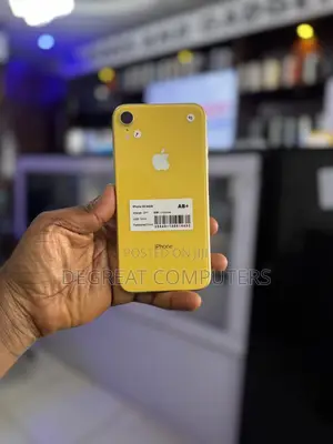 Apple iPhone XR 64 GB Yellow