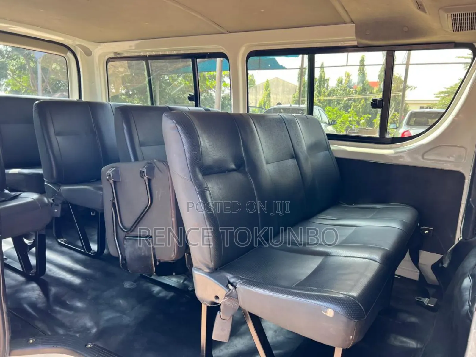 Toyota HiAce 2010 White