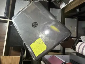 Laptop HP 15 8GB Intel Pentium HDD+SSD 500GB