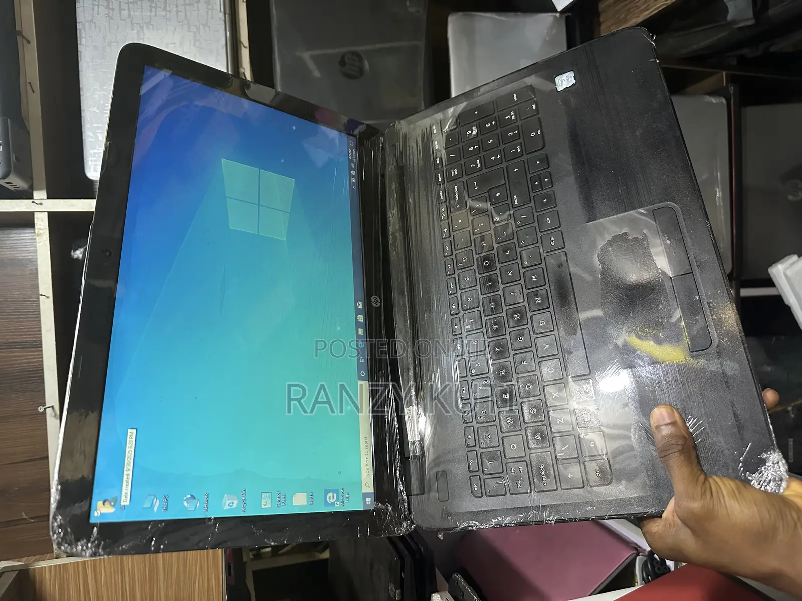 Laptop HP 15 8GB Intel Pentium HDD+SSD 500GB