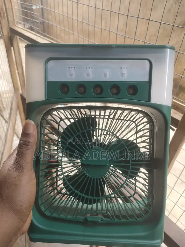Air Cooler Fan With Humidifier Water Spray+ Night Light in Ikorodu