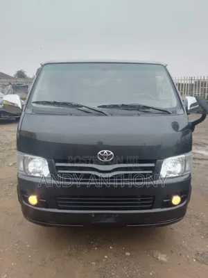 Toyota HiAce 2018 Black