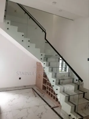 Side Fitting Tampered Glass Railing With Black Accessories