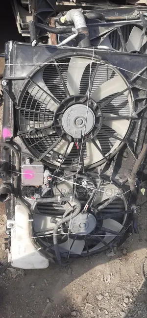 Radiator and Fan and Condens for Rs 350 /. 013.Or Sienna / 012