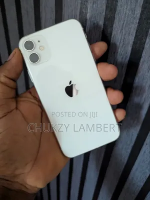 Apple iPhone 11 64 GB White