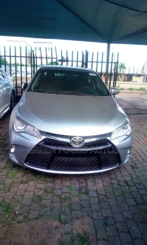 Toyota Camry 2016 Silver