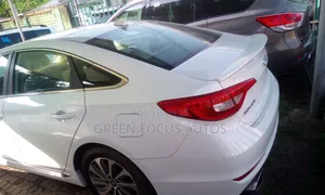 Hyundai Sonata Sport 4dr Sedan (2.4L 4cyl 6A) 2015 White