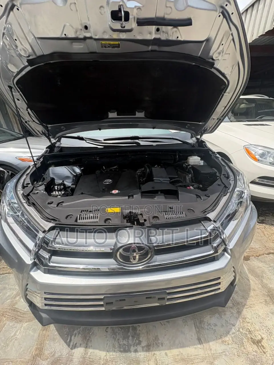 Toyota Highlander 2018 Silver