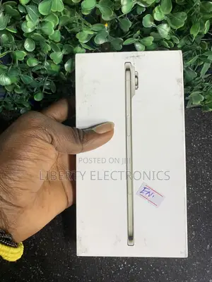 New Apple iPhone Air 256 GB Gold