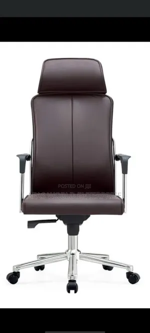 Office Chair With Swivel and Headrest