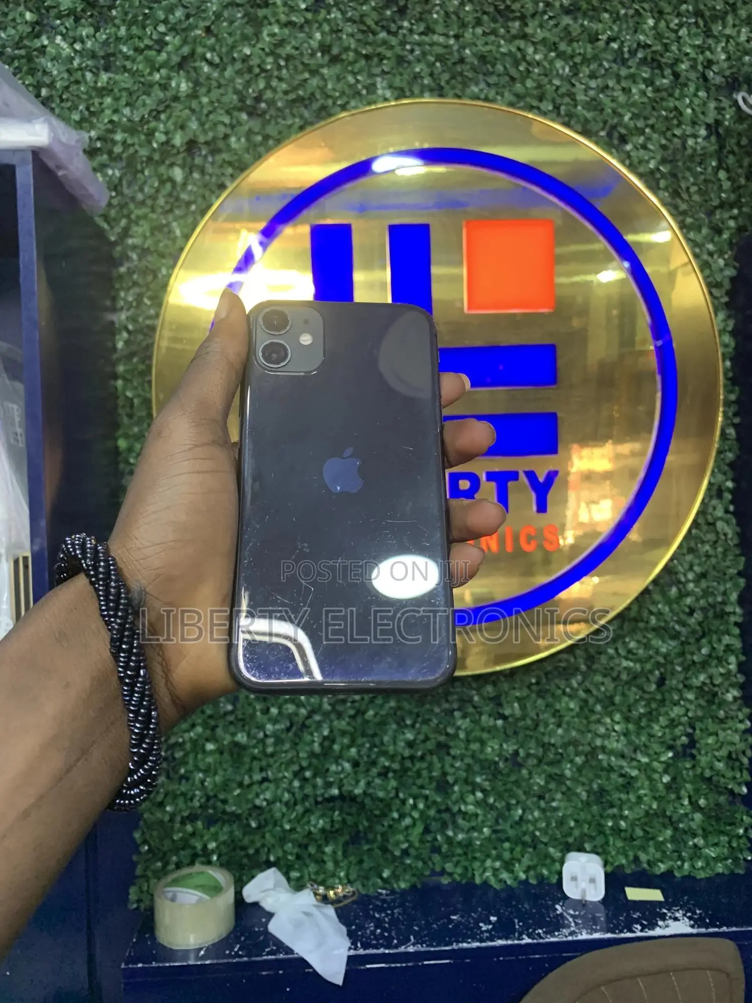 Apple iPhone 11 64 GB Black