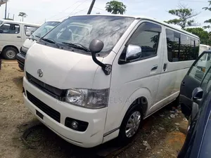 Toyota HiAce 2008 White