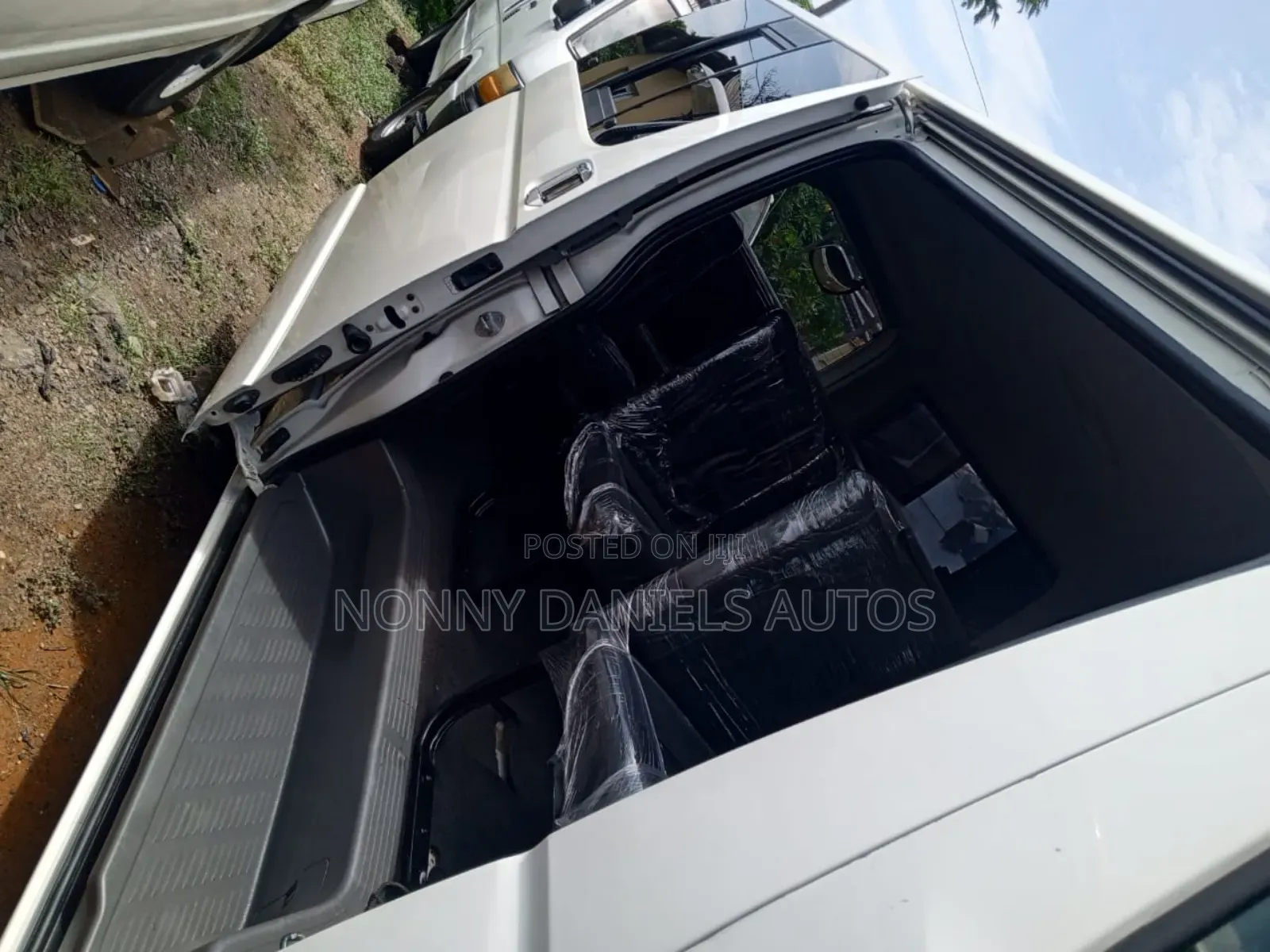 Toyota HiAce 2008 White