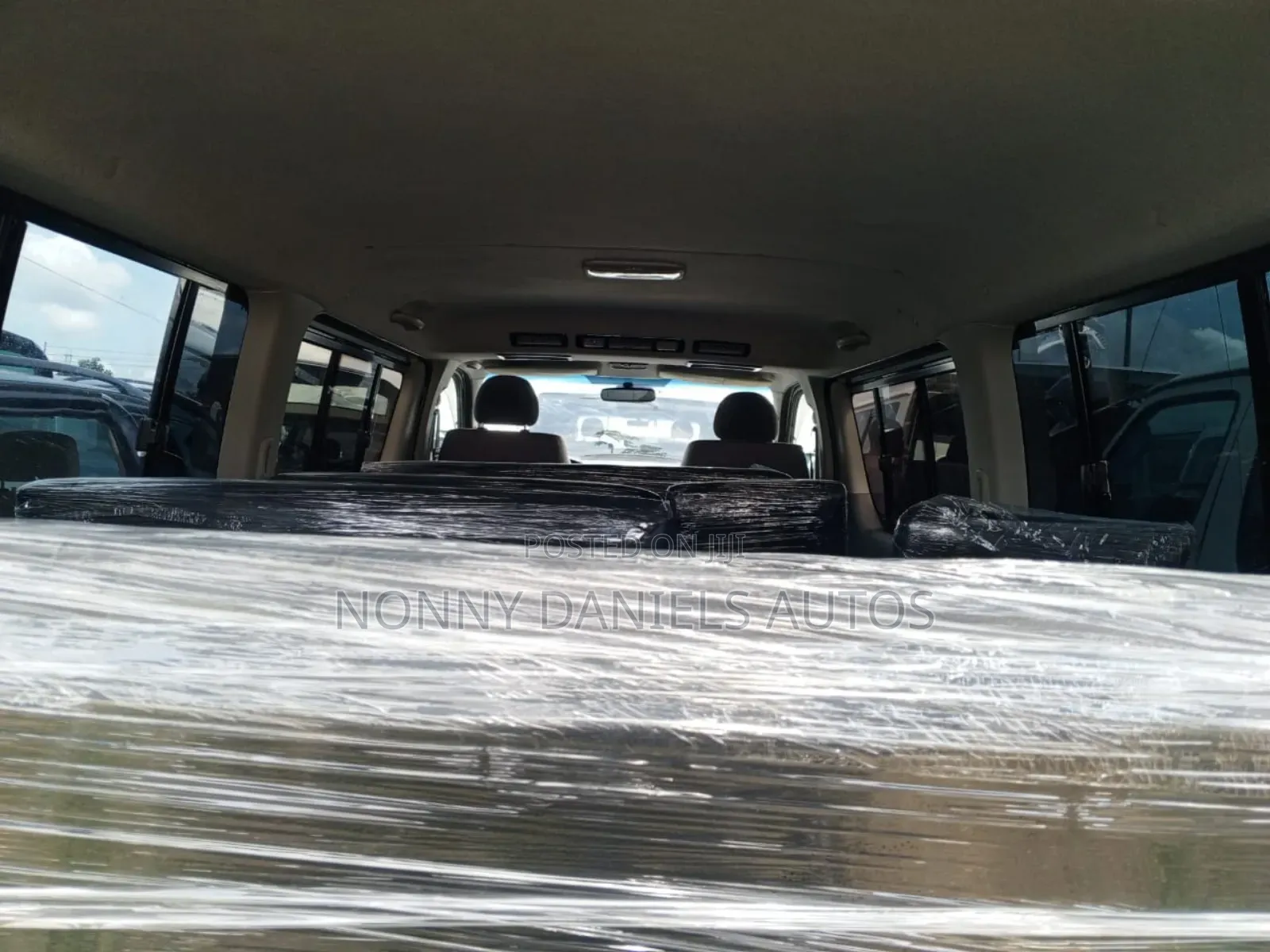 Toyota HiAce 2008 White