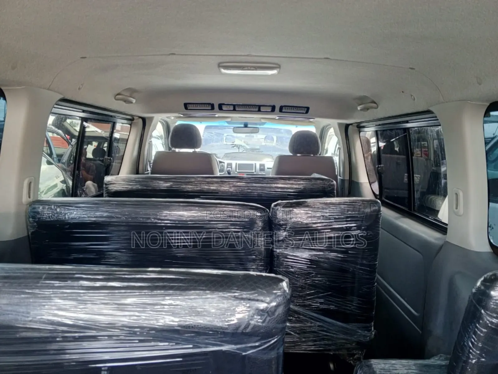 Toyota HiAce 2008 White