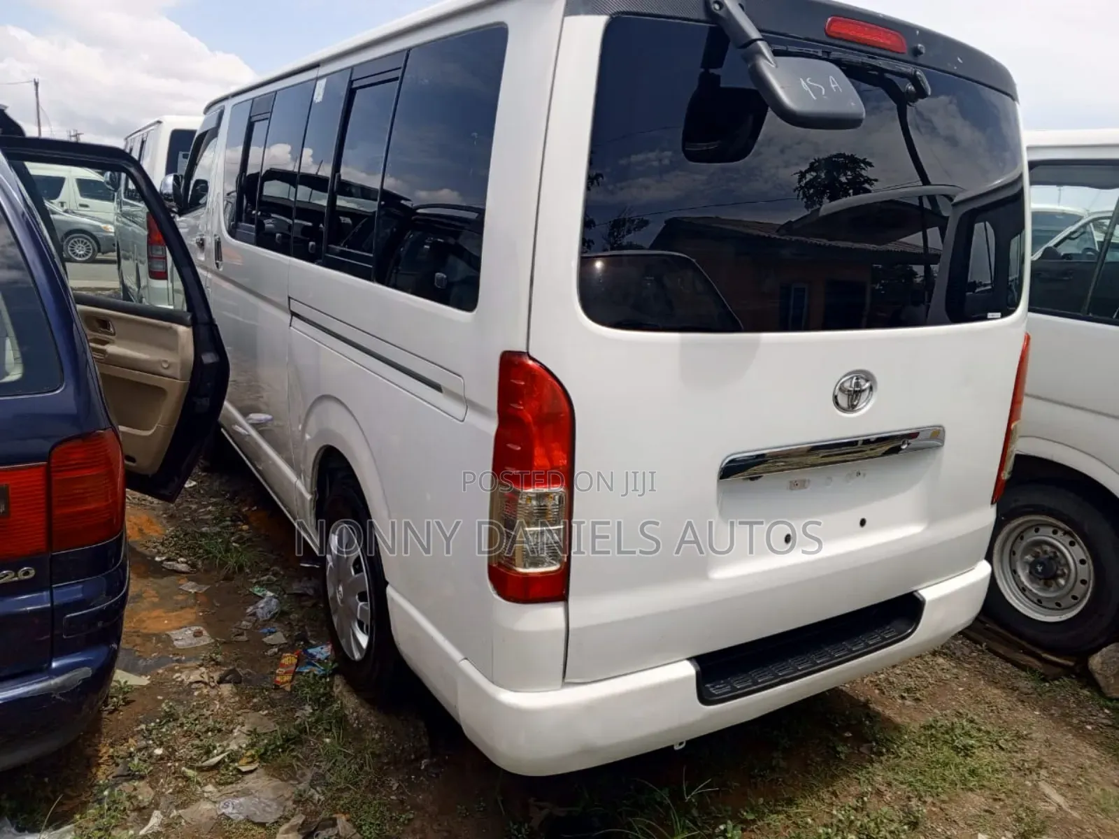 Toyota HiAce 2008 White