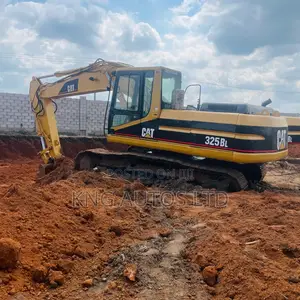 Caterpillar 325 Excavator