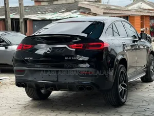 Mercedes-Benz GLE-Class 2021 Black