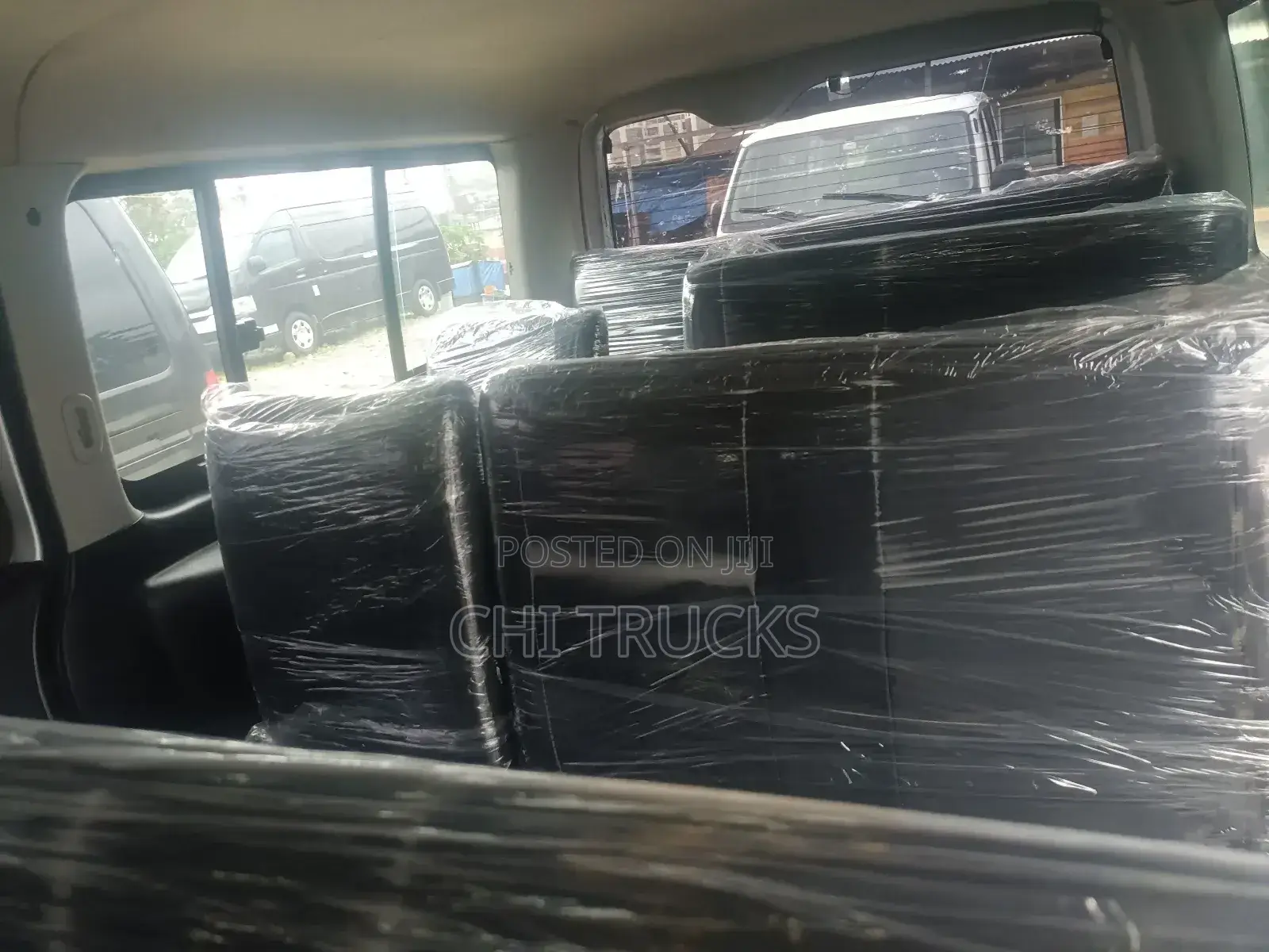 Toyota HiAce 2012 Silver