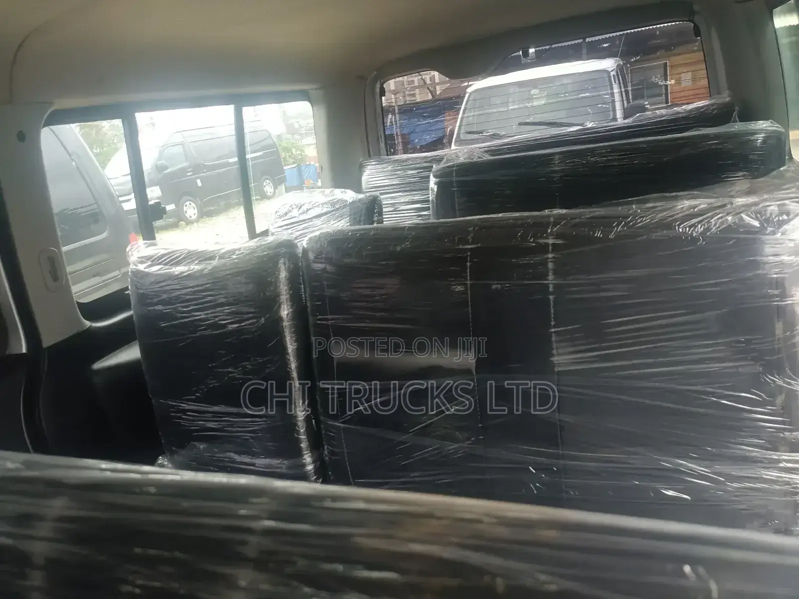 Toyota HiAce 2012 Silver