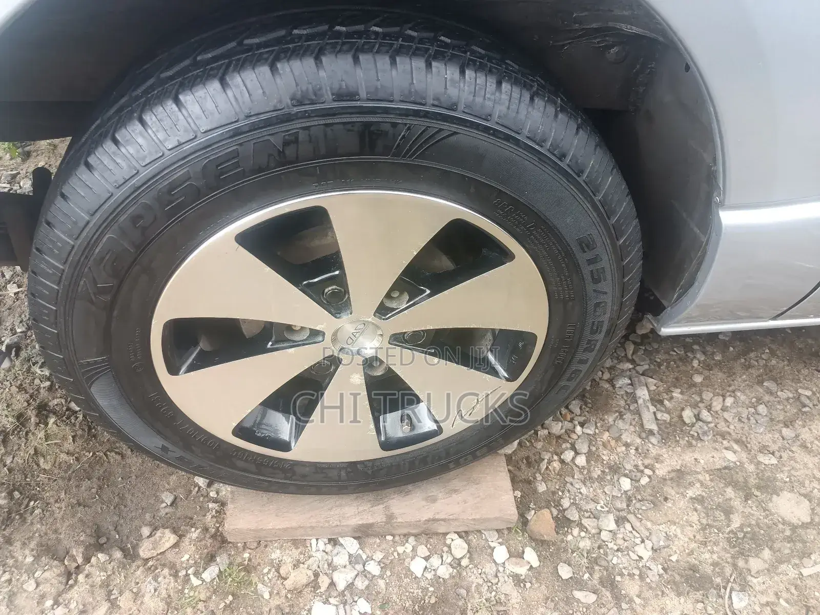 Toyota HiAce 2012 Silver