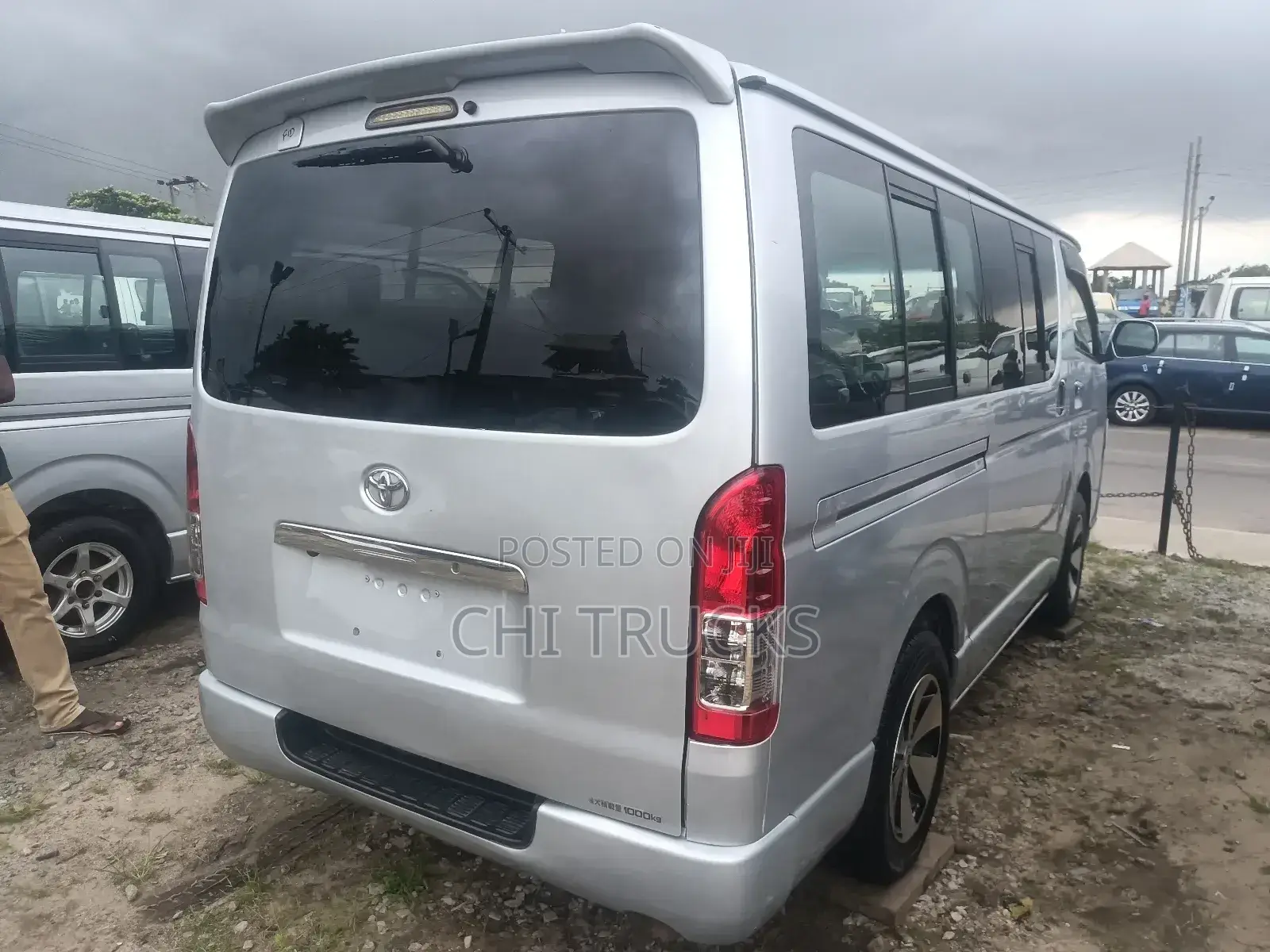 Toyota HiAce 2012 Silver