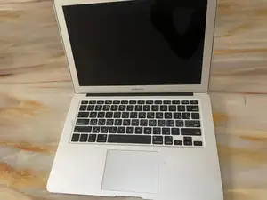 Laptop Apple MacBook 2017 8GB Intel Core I5 SSD 128GB