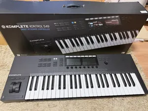 Komplete Kontrol S49 Smart Midi Controller