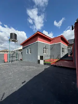 3bdrm Bungalow in Akala Express for sale