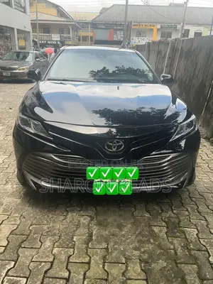 Toyota Camry 2018 Black