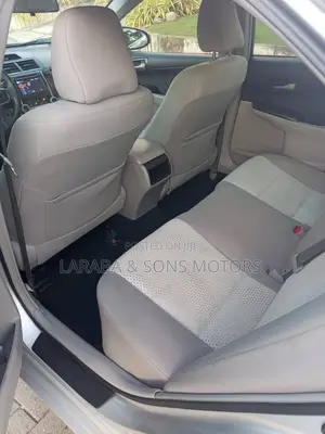 Toyota Camry LE 4dr Sedan (2.5L 4cyl 6A) 2014 Silver