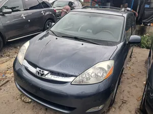 Toyota Sienna XLE Limited 2005 Blue