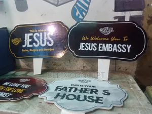 Placards / Handheld Signs
