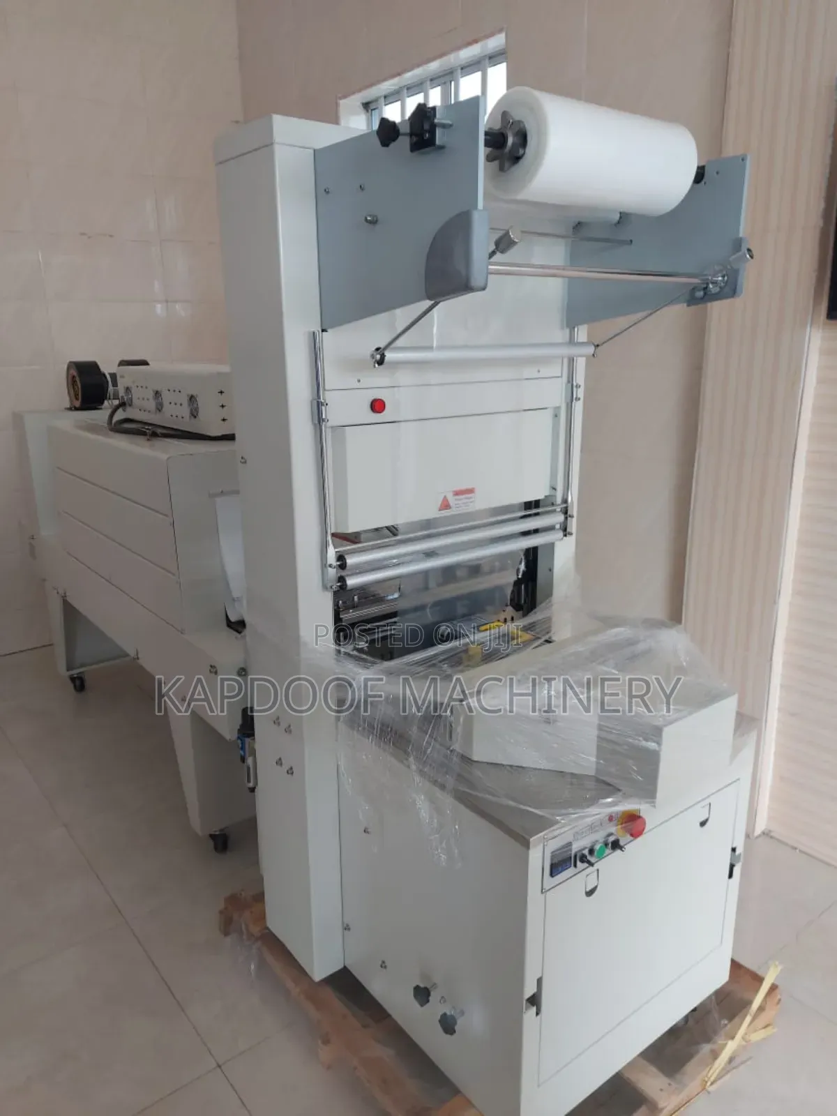 Shrink Wrapping Machine
