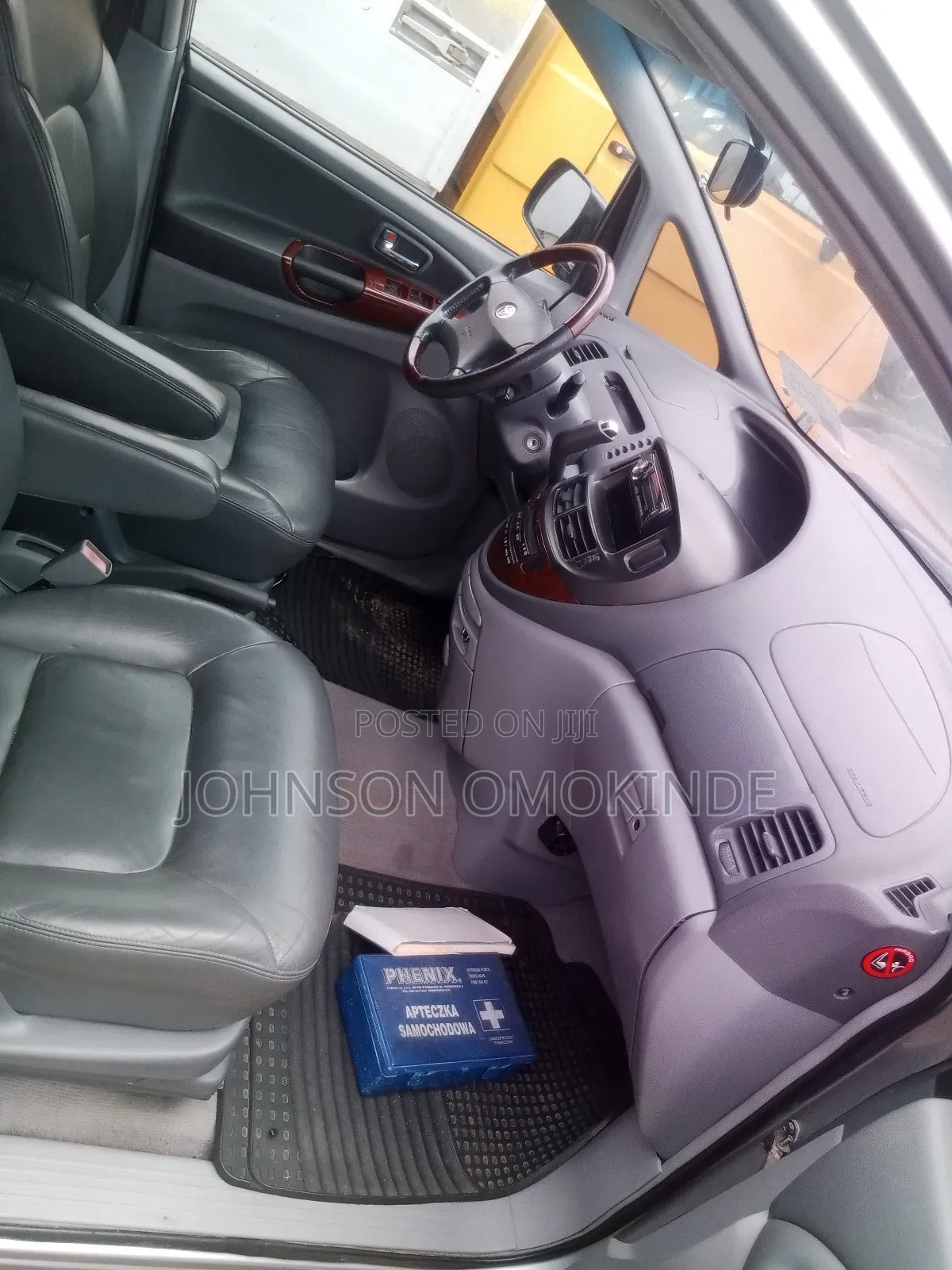 Toyota Previa Automatic 2002 Silver