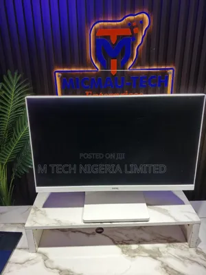 27" Frameless Full Hd Monitor With a Va Panel