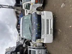 Suzuki Every 2012 White