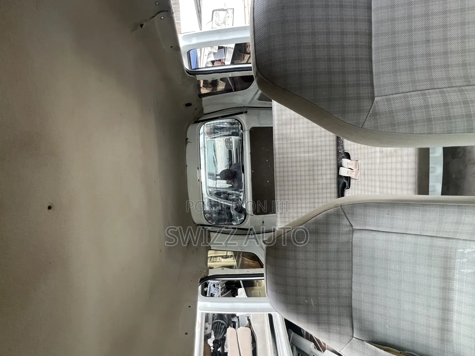 Suzuki Every 2012 White