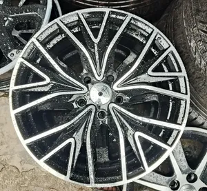 17 Inches Alloyed Wheel Rim Black and Silver