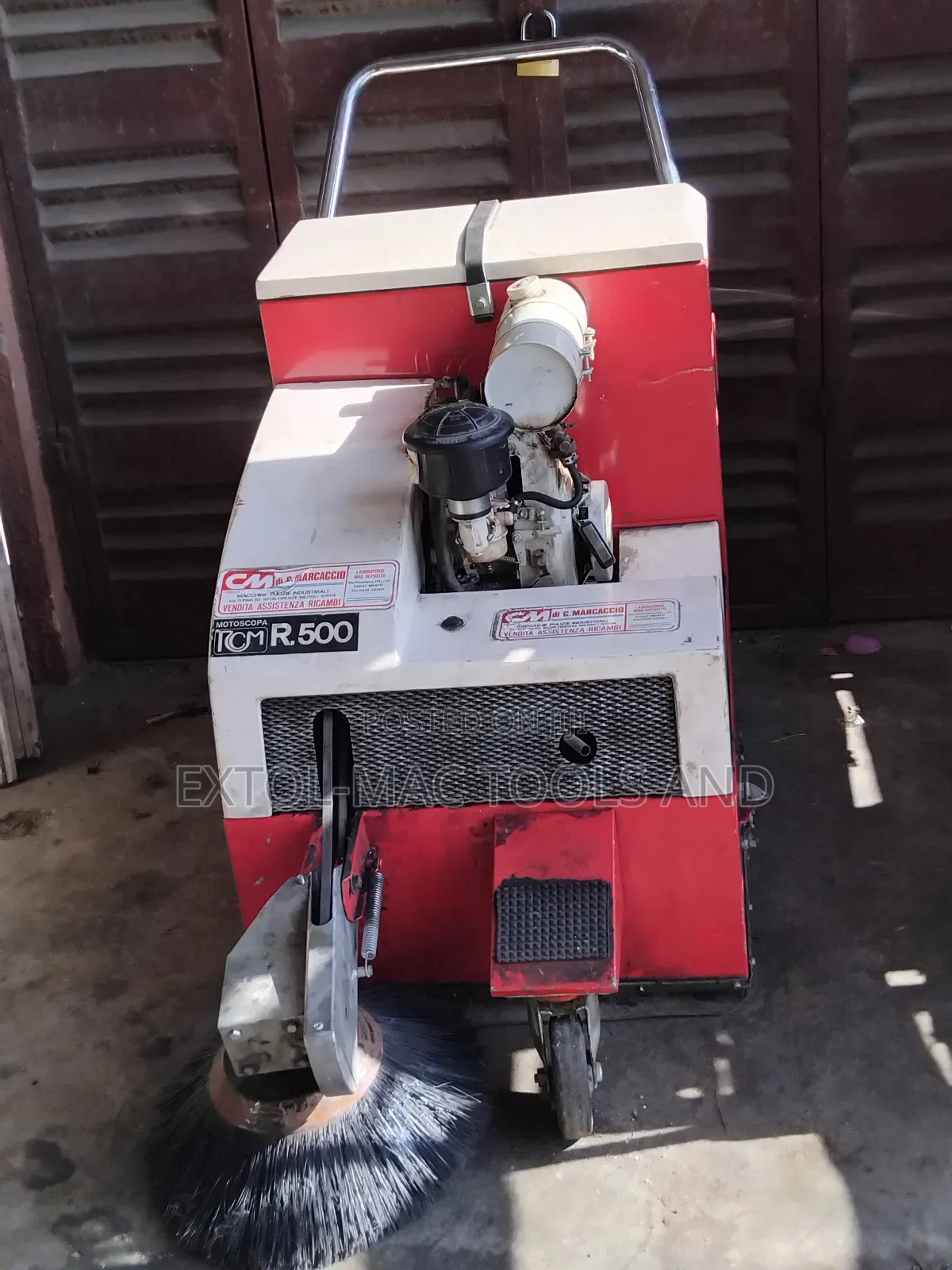 Foreign Used Petrol Floor Sweeper/Road Sweeper