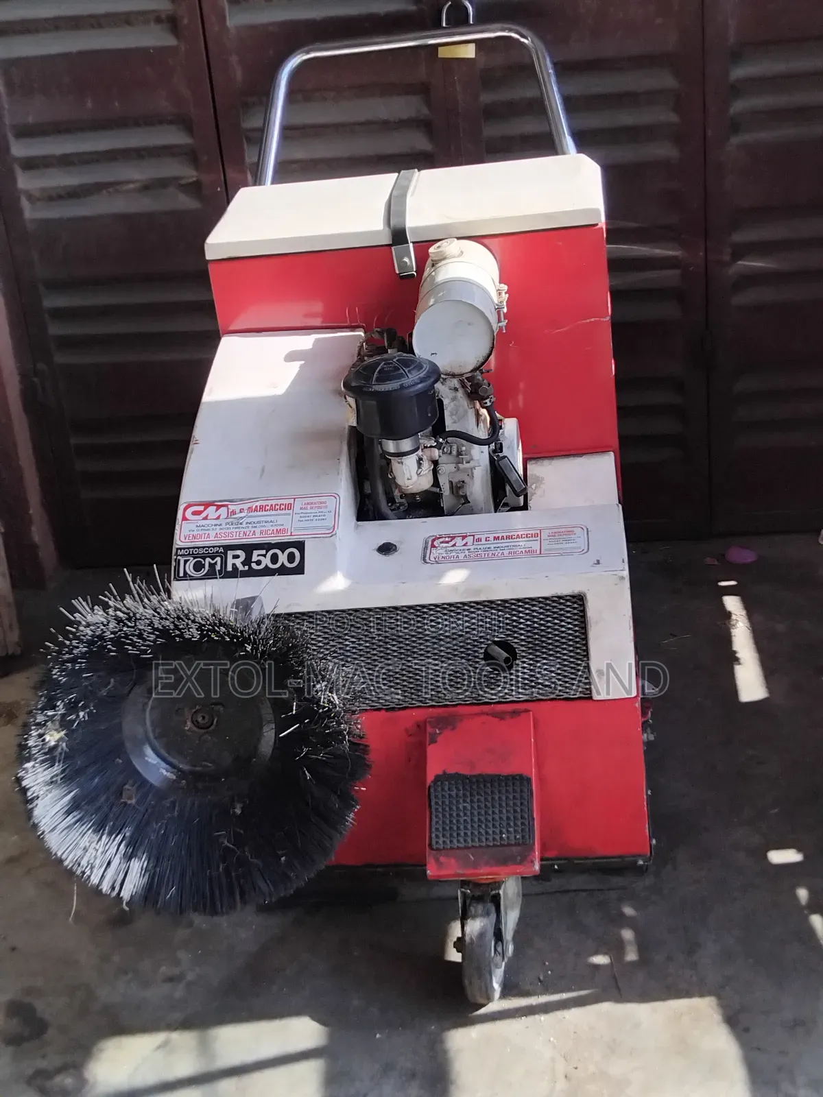 Foreign Used Petrol Floor Sweeper/Road Sweeper