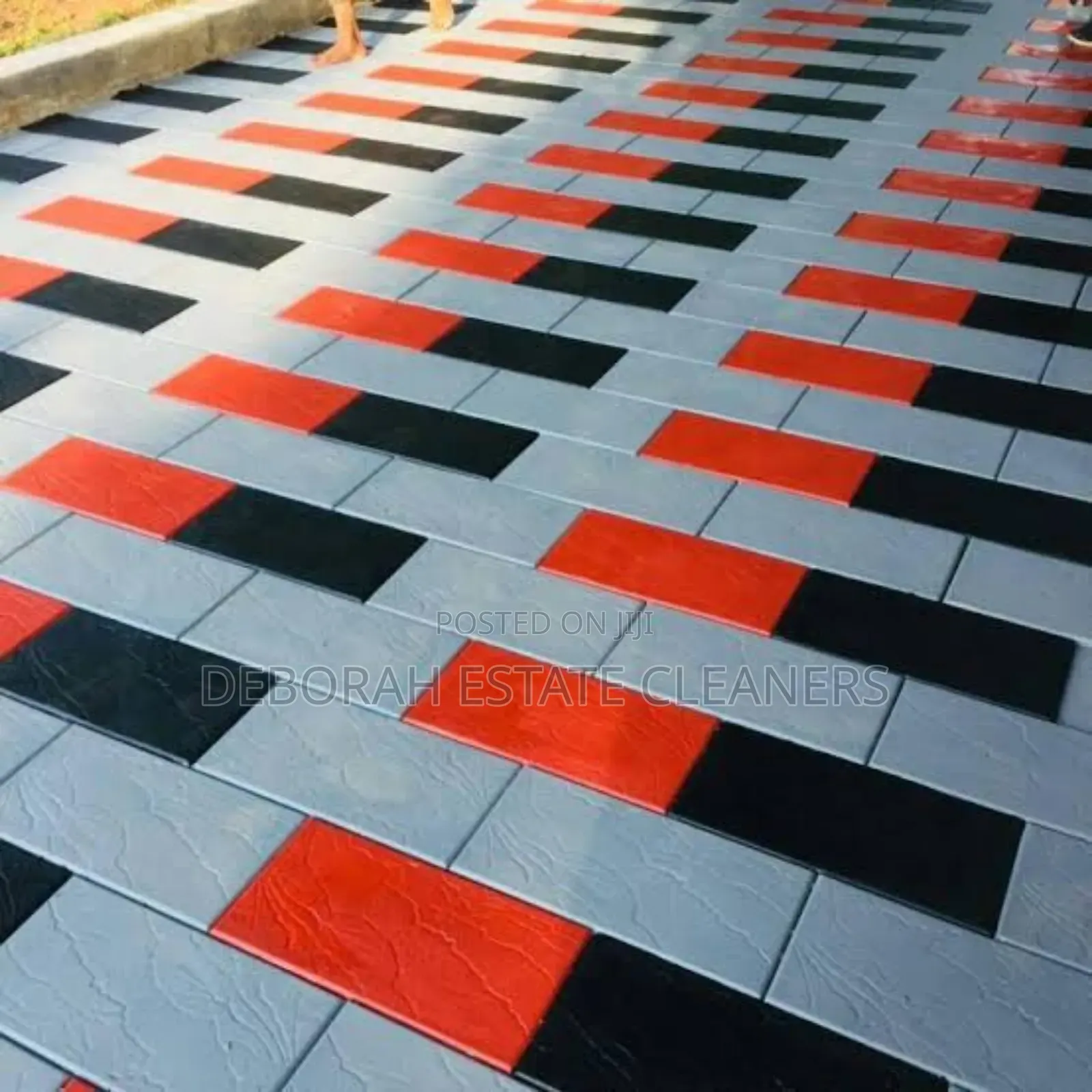 Presentable Compound Interlock Installation