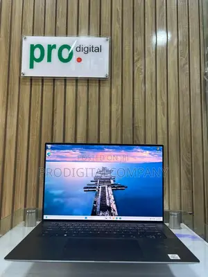 Laptop Dell Precision 5550 32GB Intel Core i7 SSD 512GB