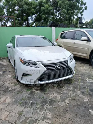 Lexus ES 2018 White