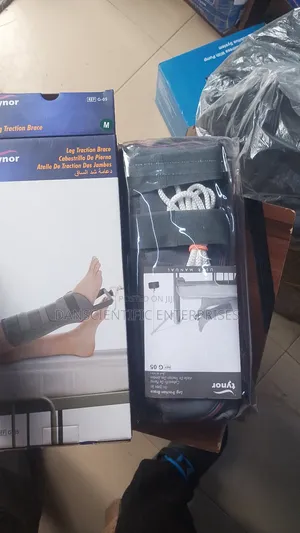 Leg Traction Brace