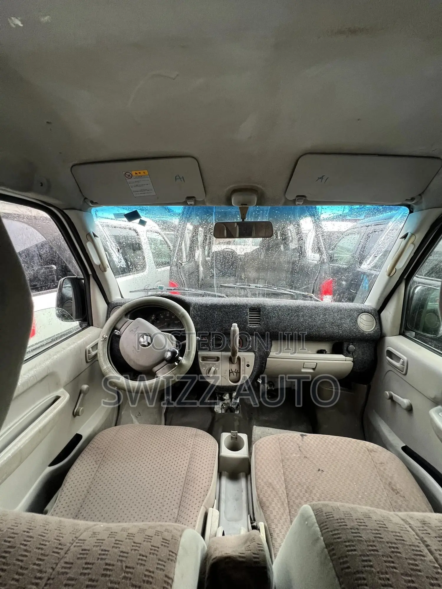 Suzuki Every 2010 White